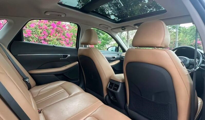 
								Hyundai Sonata 2.5 full									