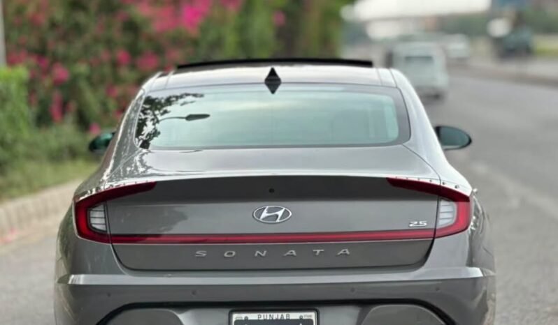 
								Hyundai Sonata 2.5 full									