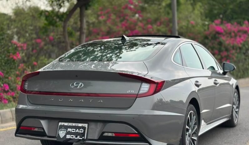 
								Hyundai Sonata 2.5 full									
