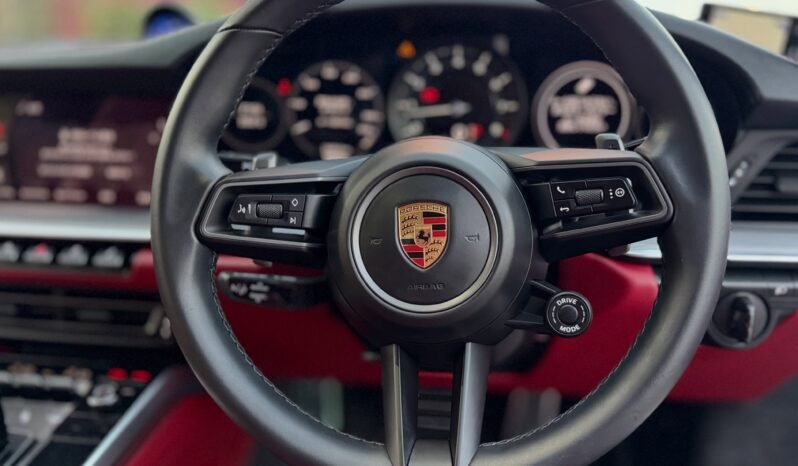 
								Porsche 911 Carrera 992 8th Gen full									