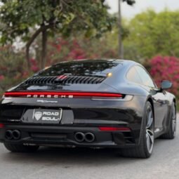 
										Porsche 911 Carrera 992 8th Gen full									