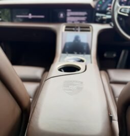 
										Porsche Taycan Turbo full									
