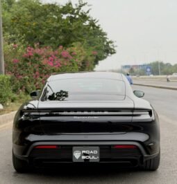 Porsche Taycan Turbo