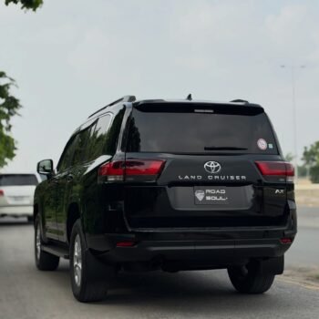 Land Cruiser AX
