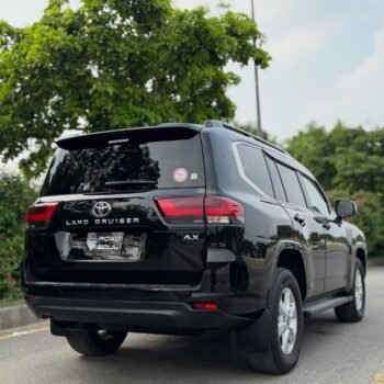 Land Cruiser AX