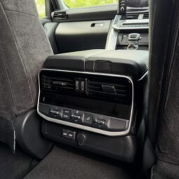 
										Land Cruiser AX full									