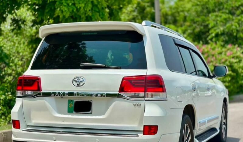 
								Land Cruiser AX-G full									