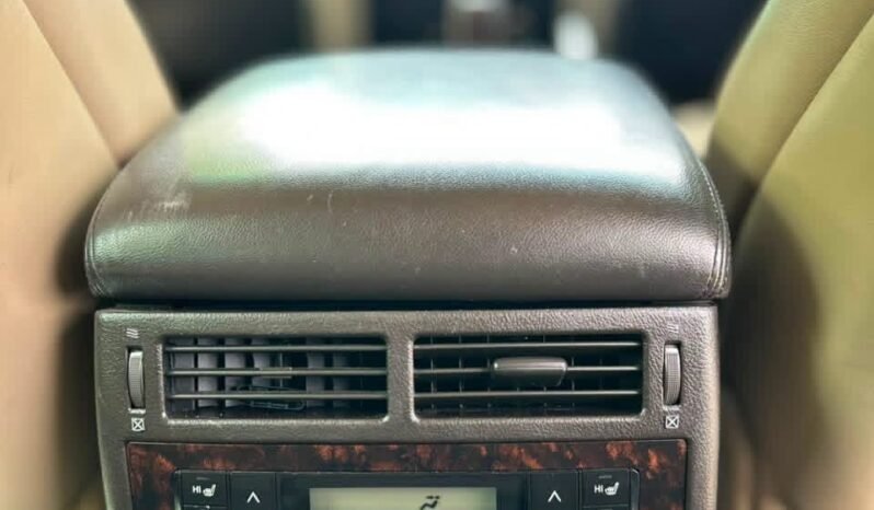 
								Land Cruiser AX-G full									