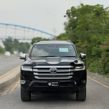 Toyota Land Cruiser LC300